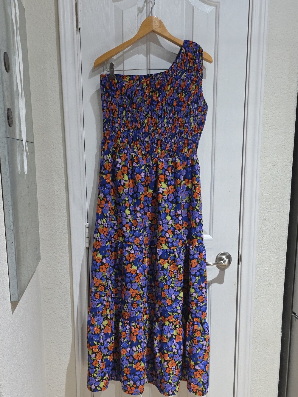 BTFBM One-Shoulder Floral Maxi Dress in Navy and Orange Size L